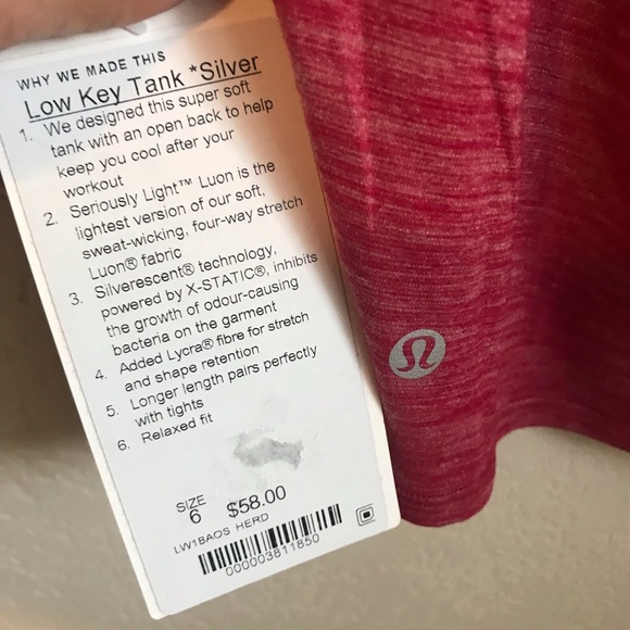 ⬇️$50 Lululemon 🍋 Low Key Tank Silver Ruby Red - Picture 5 of 6